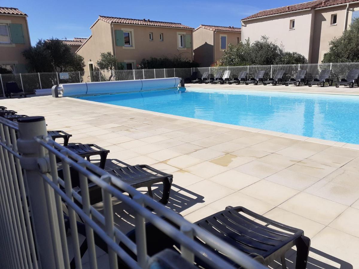 Sous Le Soleil Des Alpilles Apartment Mouries Luaran gambar