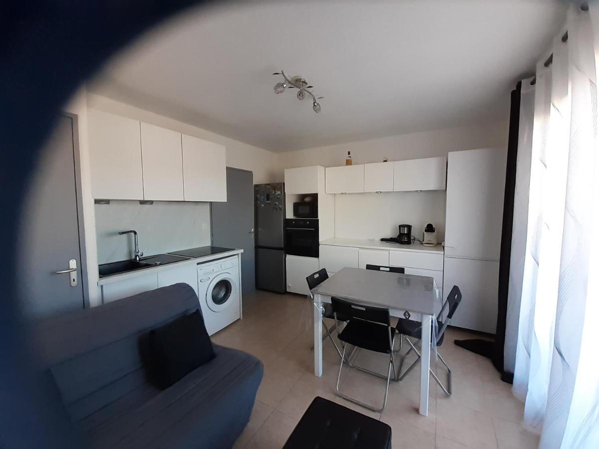 Sous Le Soleil Des Alpilles Apartment Mouries Luaran gambar