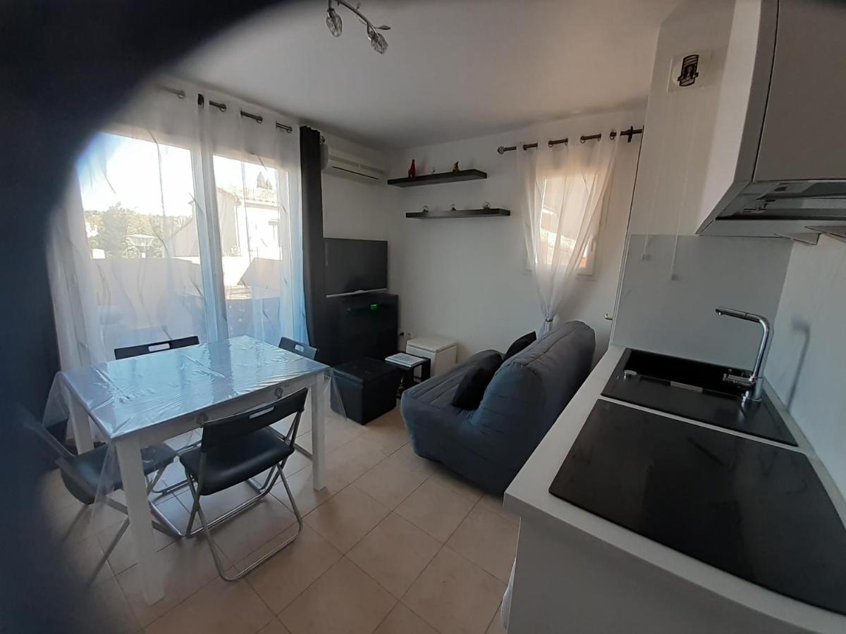 Sous Le Soleil Des Alpilles Apartment Mouries Luaran gambar