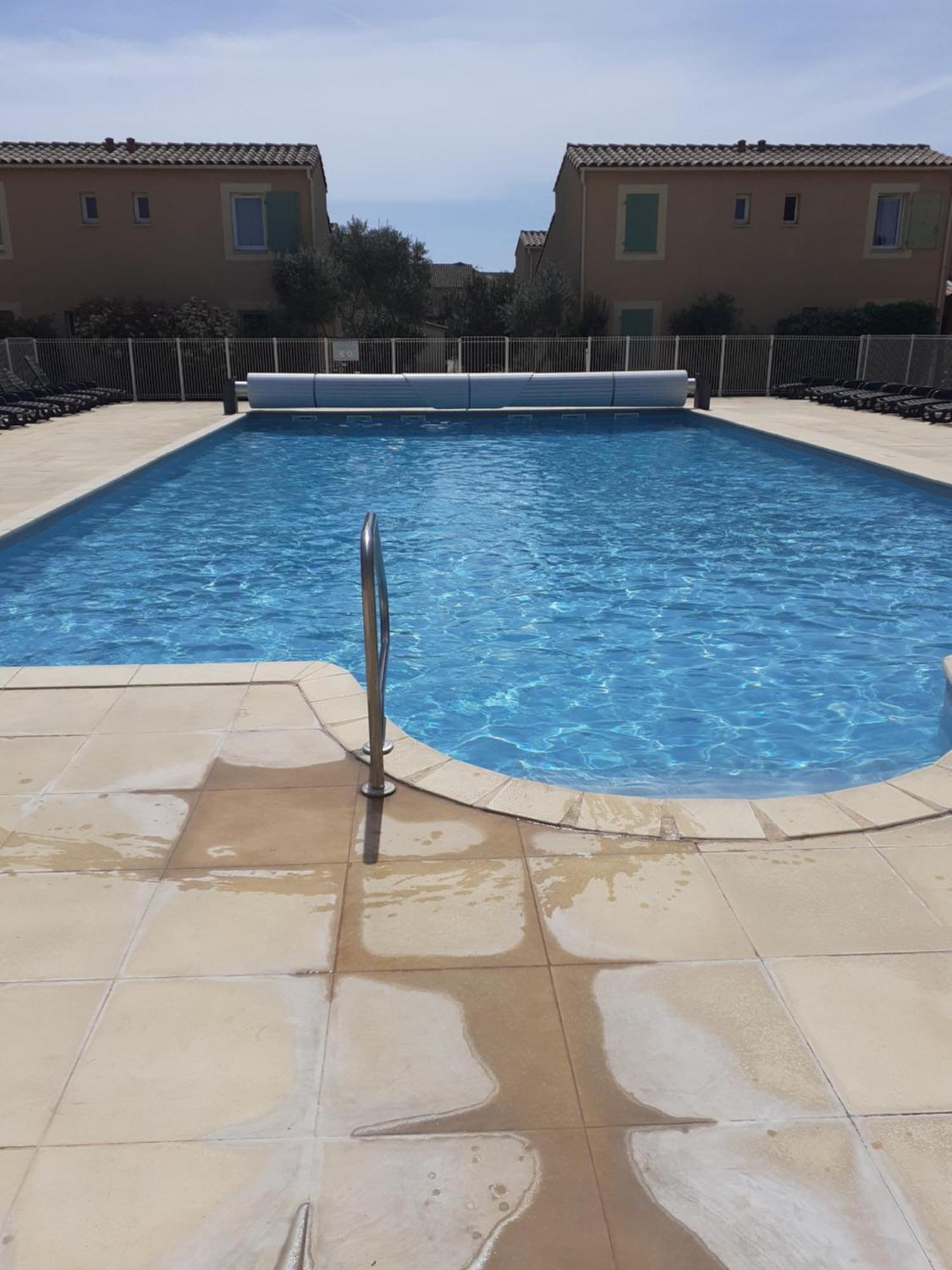 Sous Le Soleil Des Alpilles Apartment Mouries Luaran gambar